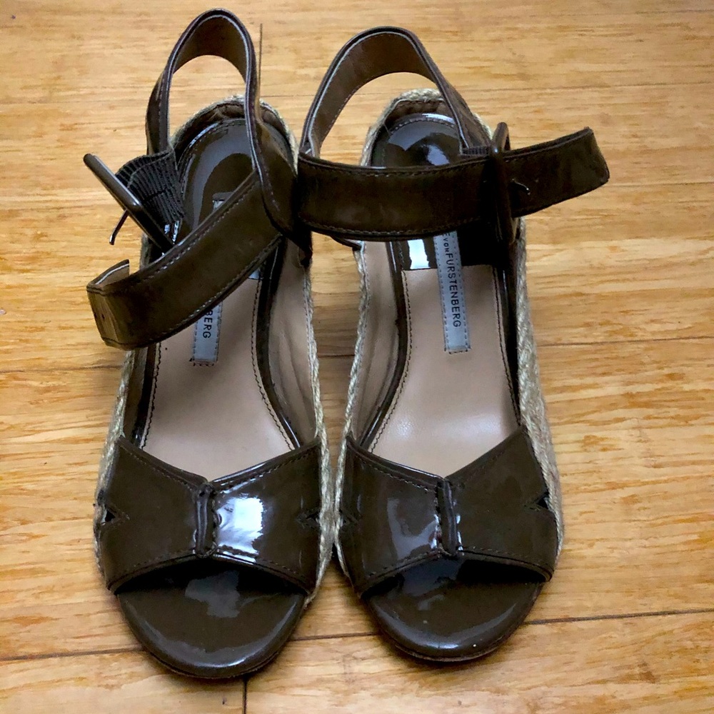 DianeVonFurstenberg olive green espadrille wedges